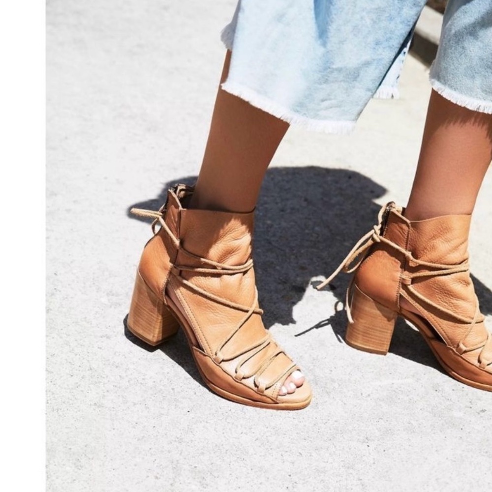 Free People x Baske Reese Ariel Distress Heel Boot Sandal Sz 10 Nude